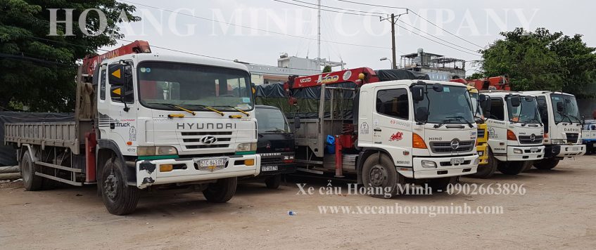 Xe cẩu chở hàng KCN Mỹ Xuân A